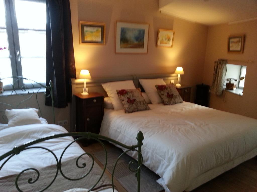 مبيت وإفطار Saint-Haon-le-Châtel Relais St Jacques - Roanne الغرفة الصورة