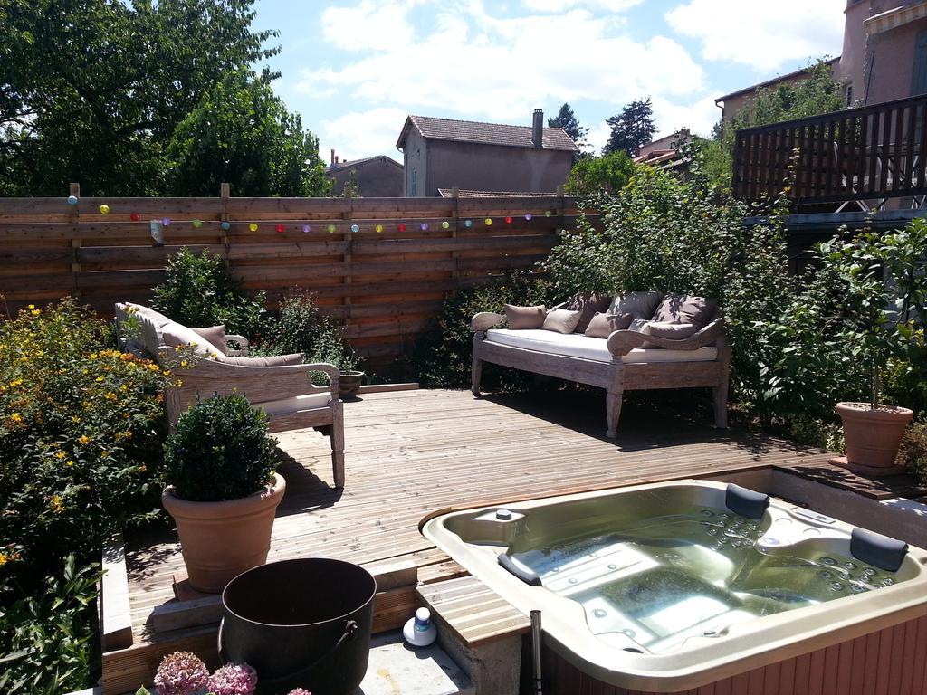 مبيت وإفطار Saint-Haon-le-Châtel Relais St Jacques - Roanne المظهر الخارجي الصورة